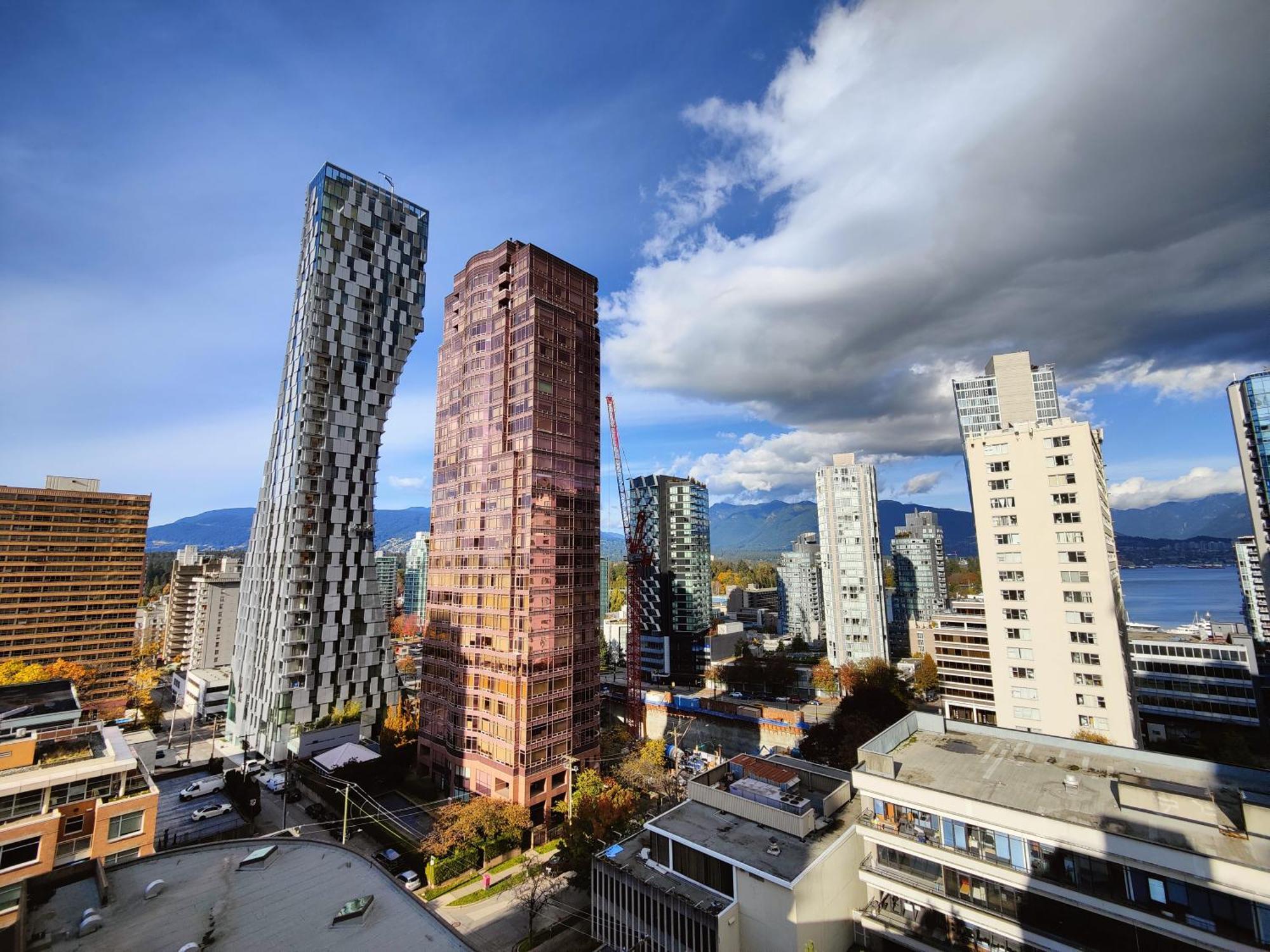 Divya Sutra Suites On Robson Downtown Vancouver Ngoại thất bức ảnh