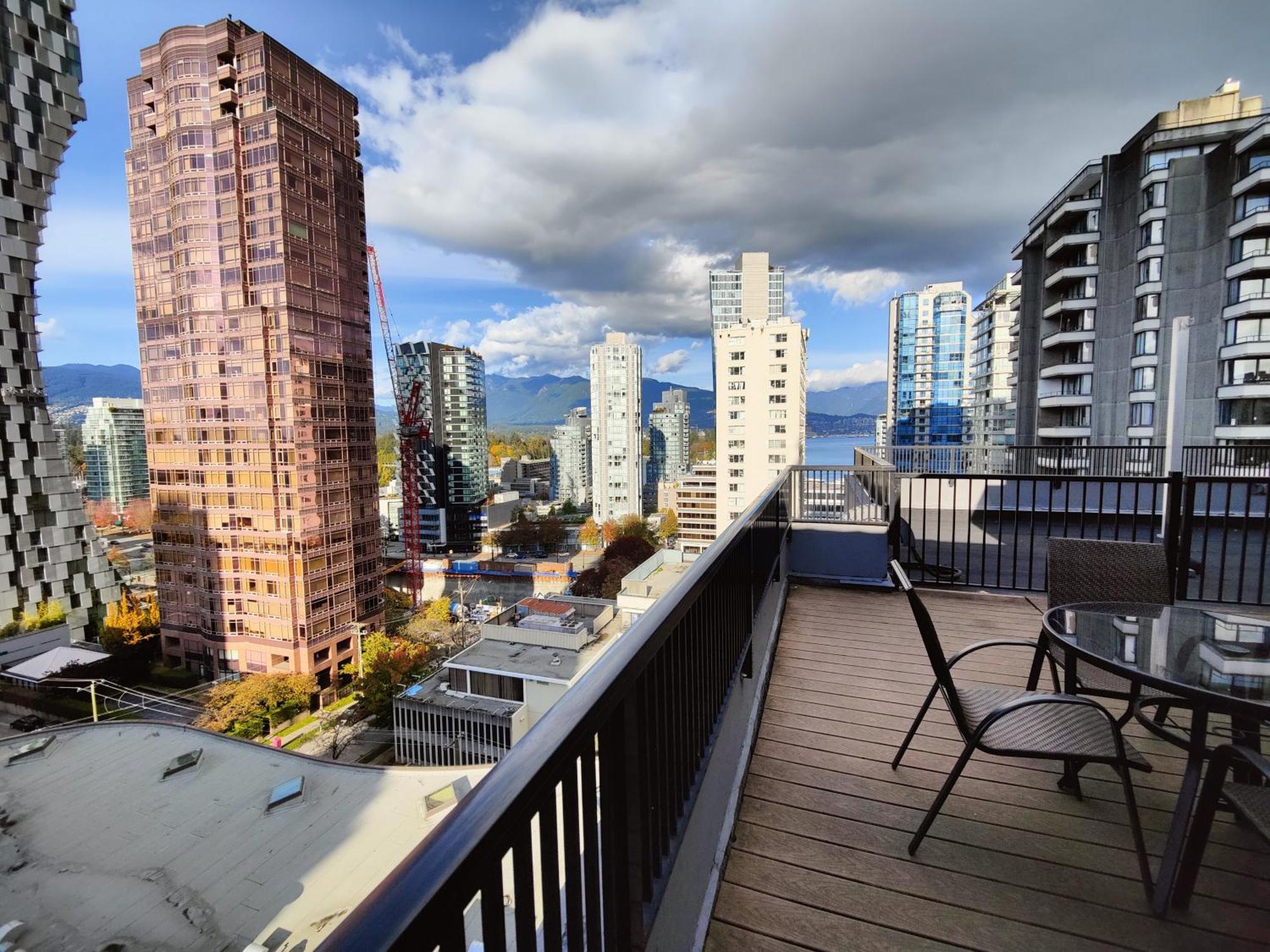Divya Sutra Suites On Robson Downtown Vancouver Ngoại thất bức ảnh